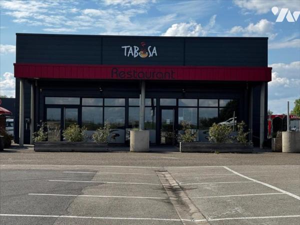 Bâtiment professionnel à TAVAUX