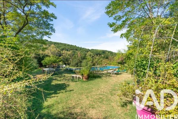 Maison à vendre 6 pièces 239 m² Saignon