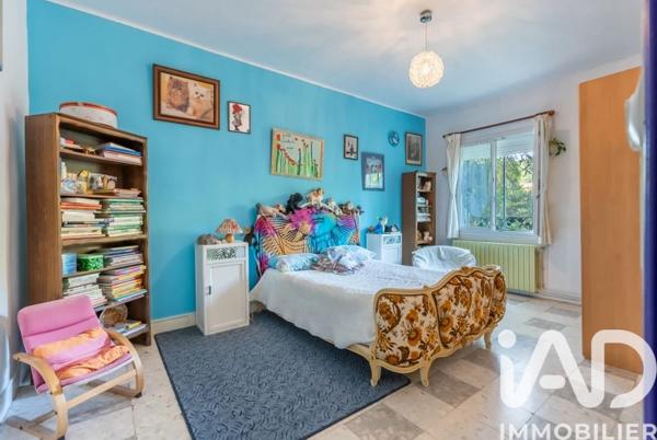 Maison à vendre 6 pièces 239 m² Saignon