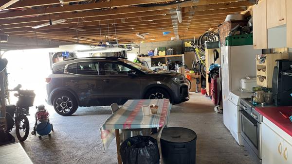 SUPERBE MAISON AU CALME A THURE