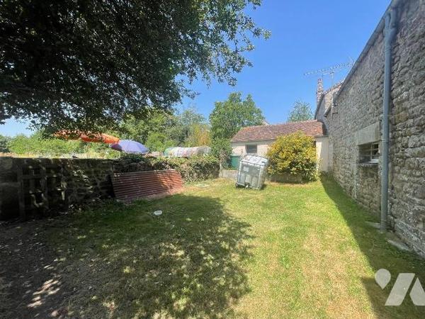 Sur la commune de PUTANGES LE LAC (61210), ensemble immobilier à vendre pour INVESTISSEMENT LOC...