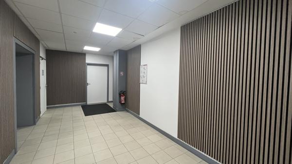 À vendre : Ensemble immobilier tertiaire de 1 090 m² avec parking privatif- Hyper centre Orléans (Loiret - 45)