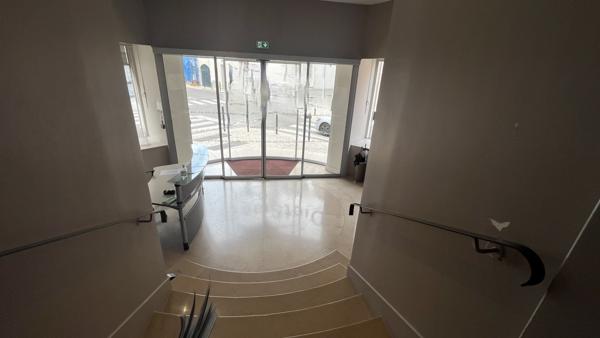 À vendre : Ensemble immobilier tertiaire de 1 090 m² avec parking privatif- Hyper centre Orléans (Loiret - 45)