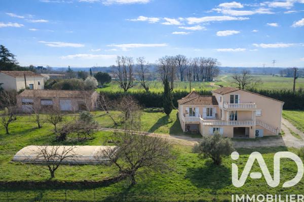 Maison à vendre 7 pièces 170 m² Mosnac-Saint-Simeux