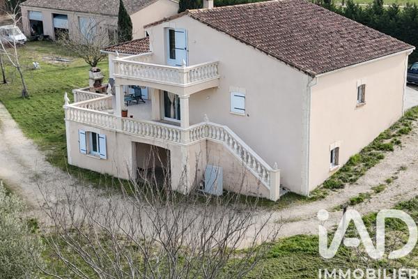 Maison à vendre 7 pièces 170 m² Mosnac-Saint-Simeux