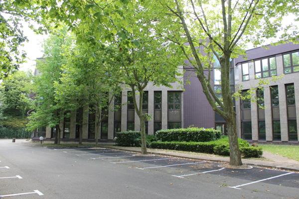 Bureaux à louer à MONTIGNY LE BRETONNEUX 78180