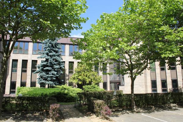 Bureaux à louer à MONTIGNY LE BRETONNEUX 78180