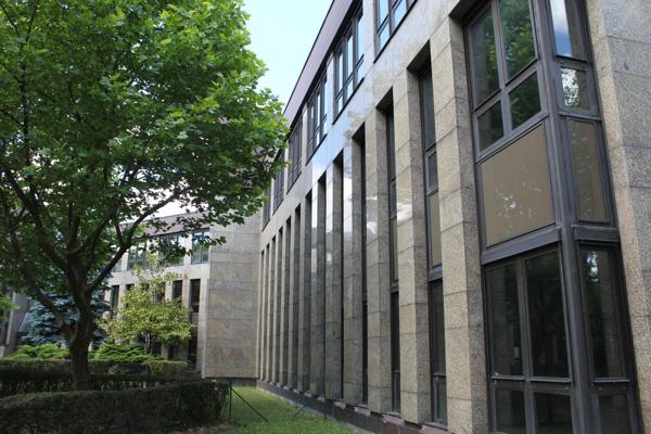 Bureaux à louer à MONTIGNY LE BRETONNEUX 78180