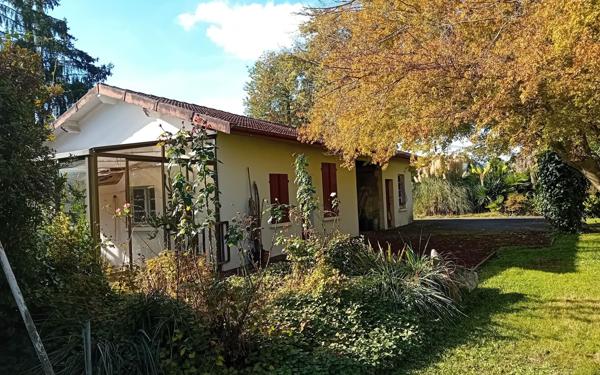 Maison à vendre    2 pièces •  Idron