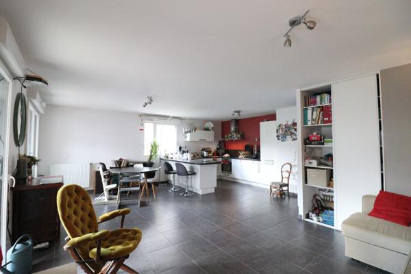 Eybens (38320) Eybens, au calme, T3/T4 avec terrasse sur parc arboré