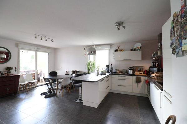 Eybens (38320) Eybens, au calme, T3/T4 avec terrasse sur parc arboré