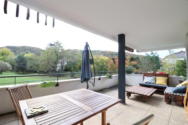 Eybens (38320) Eybens, au calme, T3/T4 avec terrasse sur parc arboré