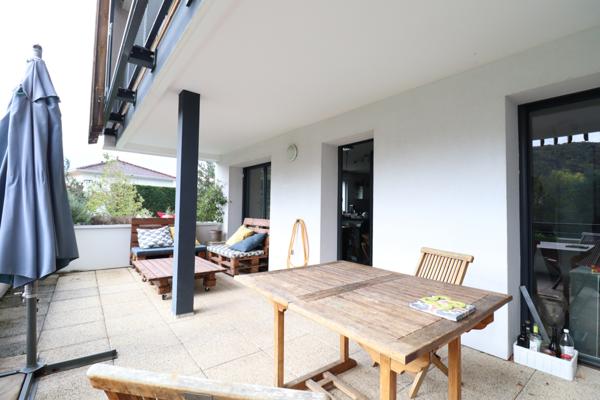 Eybens (38320) Eybens, au calme, T3/T4 avec terrasse sur parc arboré