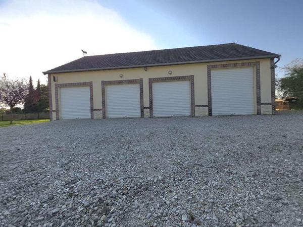 Moulins La Marche 61380 Longère en pierre 109 m² terrain clos 2.850 m²