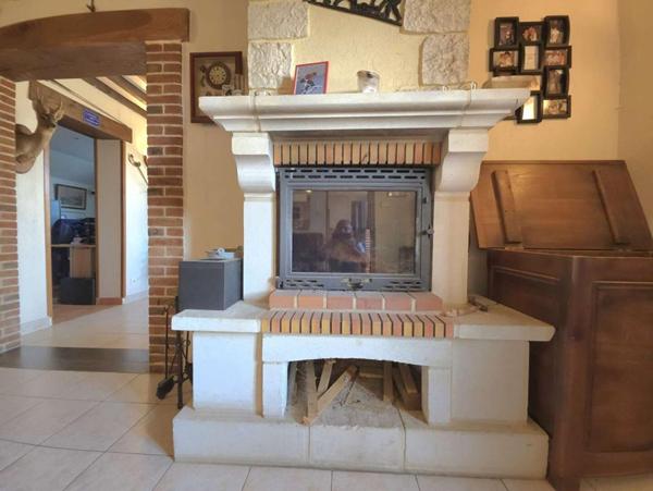 Moulins La Marche 61380 Longère en pierre 109 m² terrain clos 2.850 m²