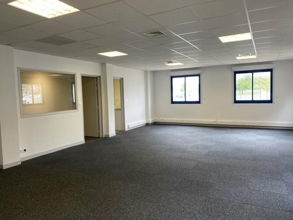 15 MIN DE POITIERS - BUREAUX A LOUER DE 95 M² - TECHNOPOLE FUTUROSCOPE