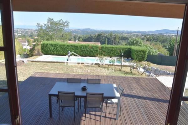 Magnifique villa d’architecte très lumineuse avec splendide vue