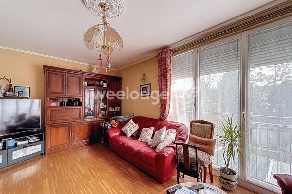 Maison à vendre 7 pièces de 107 m² à Pontault-Combault