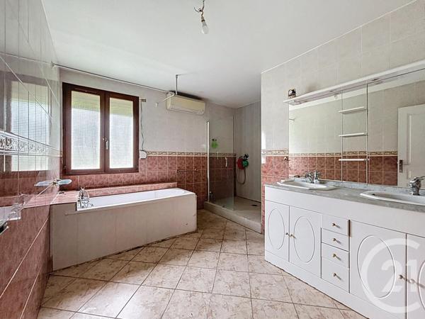 Maison à vendre  7 pièces - 188,52 m2 ST VALERIEN - 89