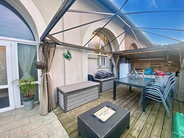 LOFT 140M² AVEC TERRASSE ET STATIONNEMENT