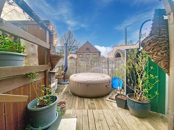 LOFT 140M² AVEC TERRASSE ET STATIONNEMENT