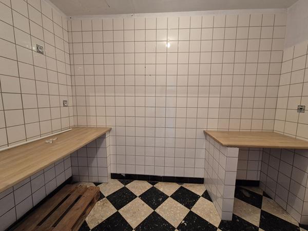 LOCAL ENTRE LIMOUX ET CARCASSONNE