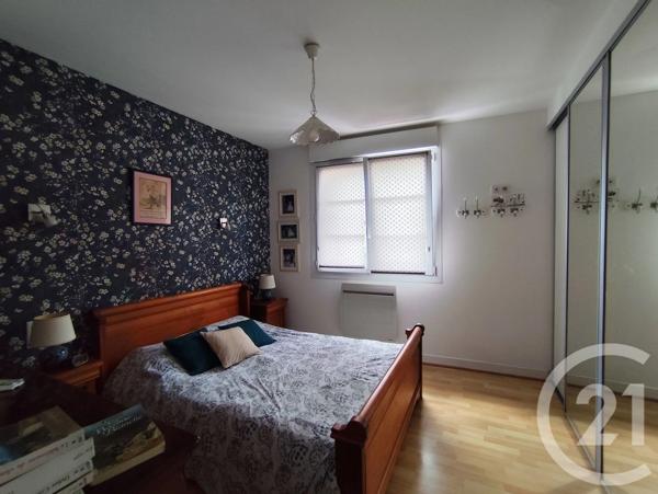 Maison à vendre  6 pièces - 97,05 m 2   LE MANS  - 72