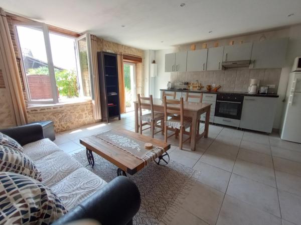 Propriété composée de 3 gîtes, environnement calme