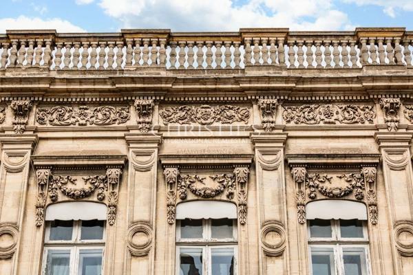 Croix de Seguey – Hotel Particulier, garage, jardin et ascenseur