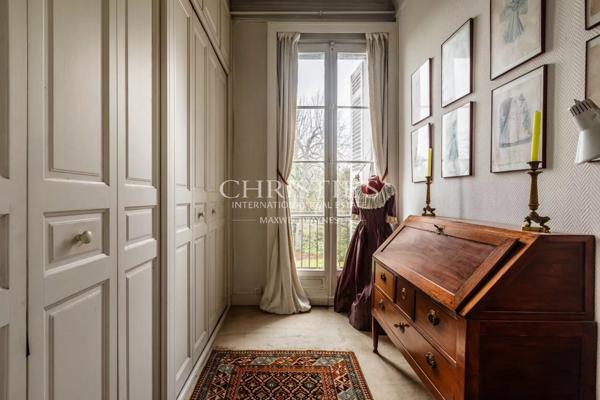 Croix de Seguey – Hotel Particulier, garage, jardin et ascenseur