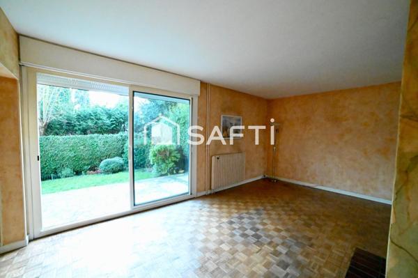 Maison T6 proche de tout - Cadre verdoyant