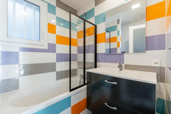 Maison familiale aux multiples facettes, entre convivialité et douceur de vivre