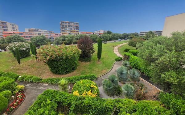 Appartement à vendre    2 pièces • 51 m2 Antibes