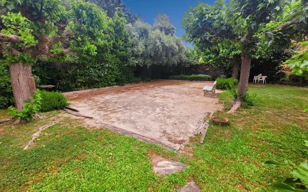Appartement à vendre    2 pièces • 51 m2 Antibes