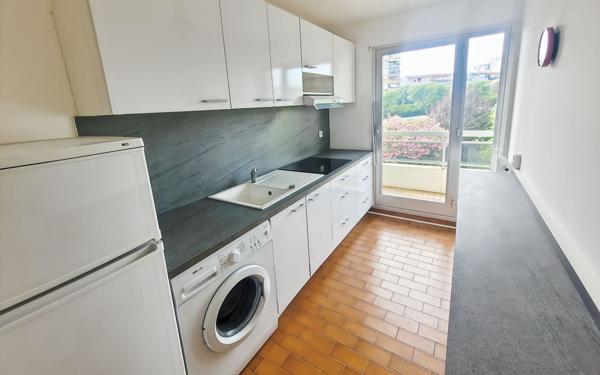 Appartement à vendre    2 pièces • 51 m2 Antibes