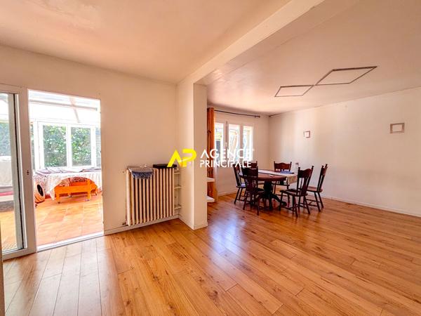 Sartrouville - Maison 6 pièces 100 m2 avec garage et dépendance 299 000 € **  - Référence  9590
