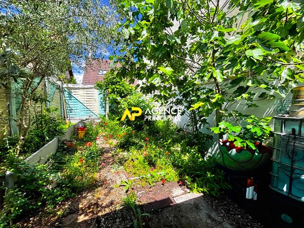 Sartrouville - Maison 6 pièces 100 m2 avec garage et dépendance 299 000 € **  - Référence  9590