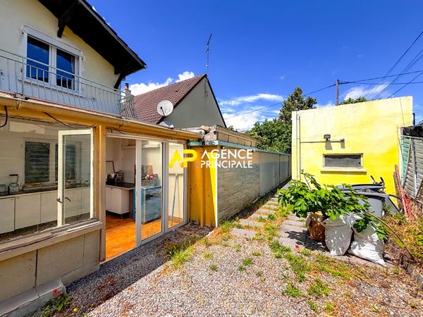 Sartrouville - Maison 6 pièces 100 m2 avec garage et dépendance 299 000 € **  - Référence  9590