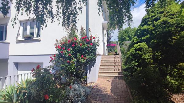 Exceptionnel appartement 5 pièces 3 chambres avec son terrain arboré