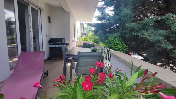 Exceptionnel appartement 5 pièces 3 chambres avec son terrain arboré