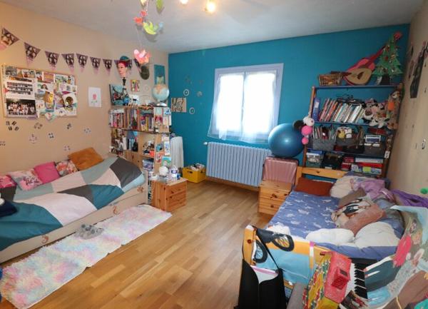 Maison à vendre    7 pièces •  Bendejun