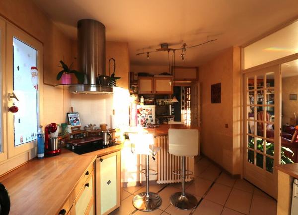 Maison à vendre    7 pièces •  Bendejun