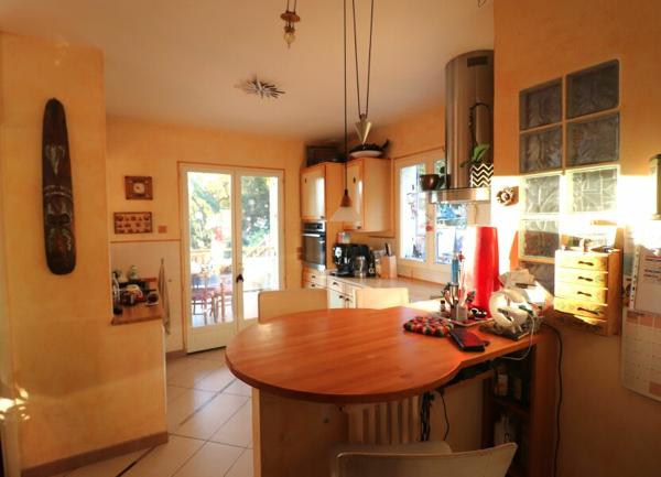 Maison à vendre    7 pièces •  Bendejun