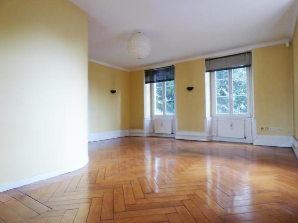 Lot de deux appartements réunis