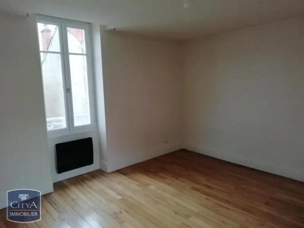 Appartement à louer 4 pièces 71.64m² Bourges (18000)