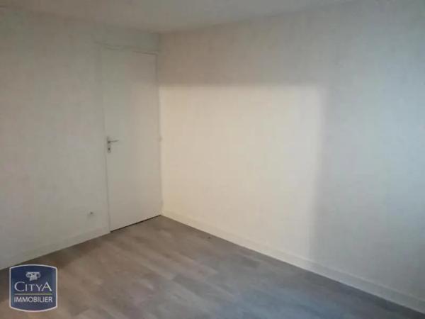Appartement à louer 4 pièces 71.64m² Bourges (18000)