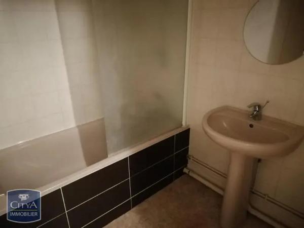 Appartement à louer 4 pièces 71.64m² Bourges (18000)