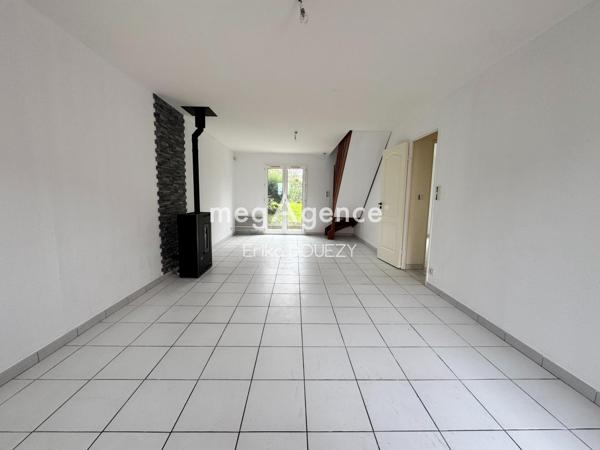 Maison à CHEMILLE-EN-ANJOU, 49120 - 5 pièces 85m²