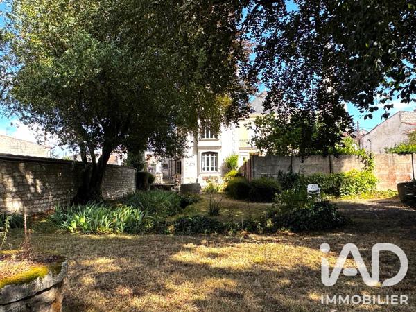 Maison à vendre 7 pièces 189 m² Fontenay-le-Comte