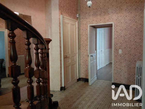 Maison à vendre 7 pièces 189 m² Fontenay-le-Comte